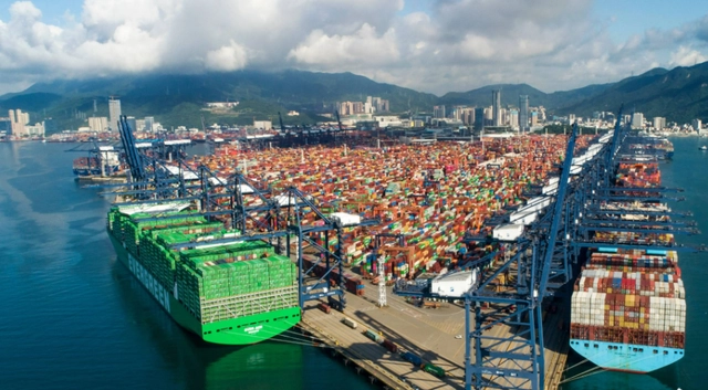 2022年八大枢纽港口海运集装箱外贸吞吐量同比下降，出口外贸怎么了？