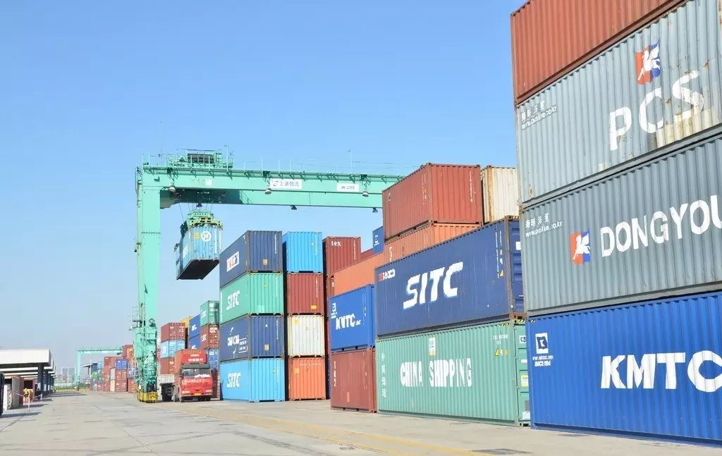 国内海运集装箱运输市场快速发展的原因